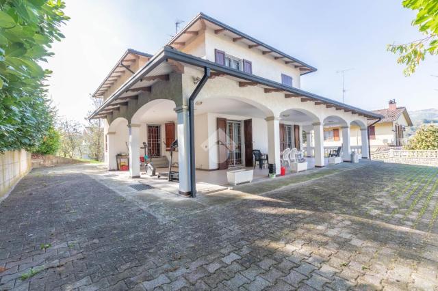 Villa in Via Montegrappa 4, Valsamoggia - Foto 1