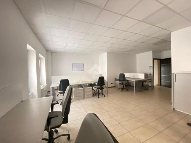 Office in Largo Bortolo Belotti 5, Bergamo - Photo 1