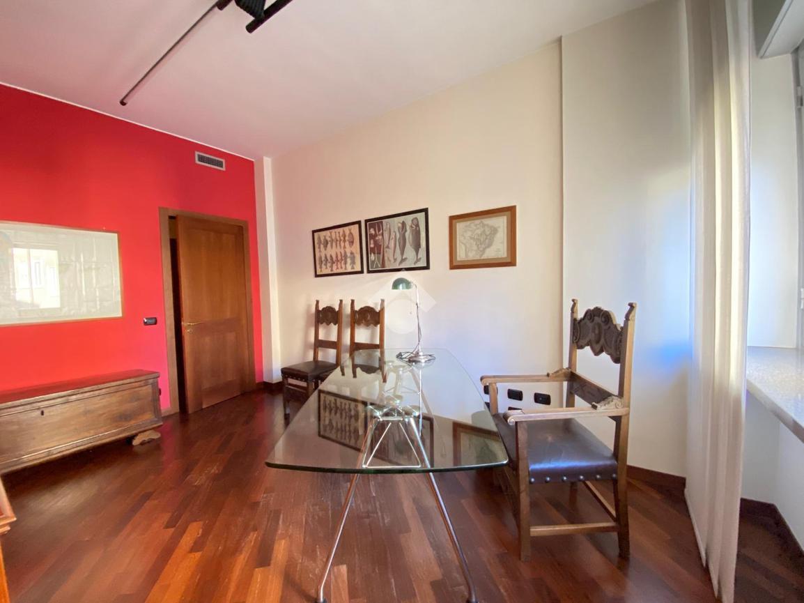 Ufficio in Via Giovanni Pascoli 3, Bergamo, {3} - Foto 1