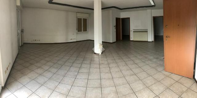 Büro in Via G. Pascoli 7, Pedrengo - Foto 1