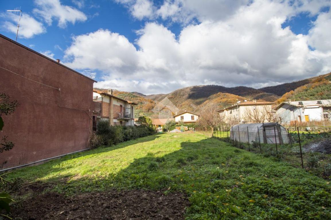Terreno edificabile in vendita a Borgo Velino