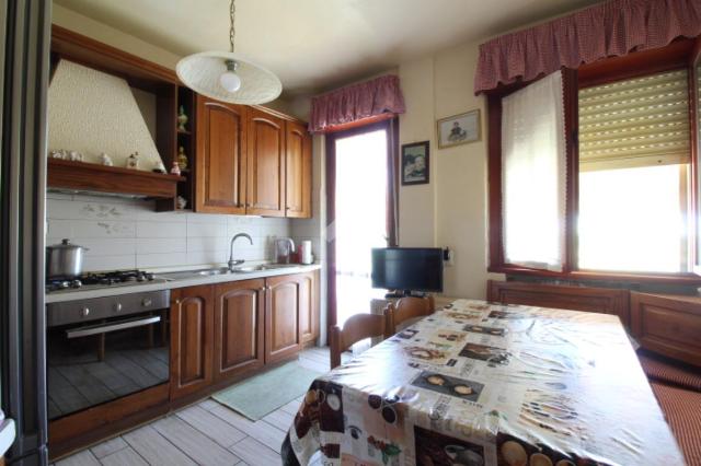 4-room flat in Via Salutati Coluccio 18, Monsummano Terme - Photo 1