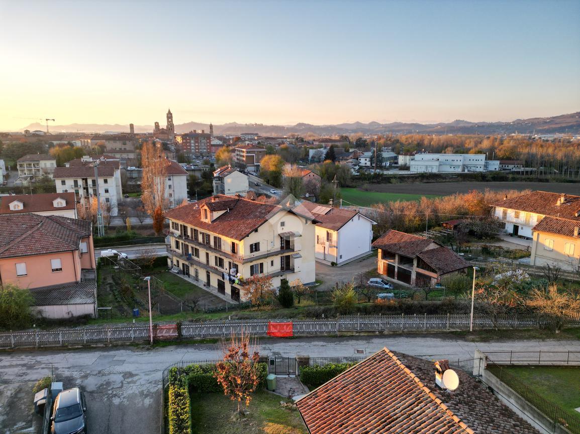 Casa indipendente in vendita a Alba