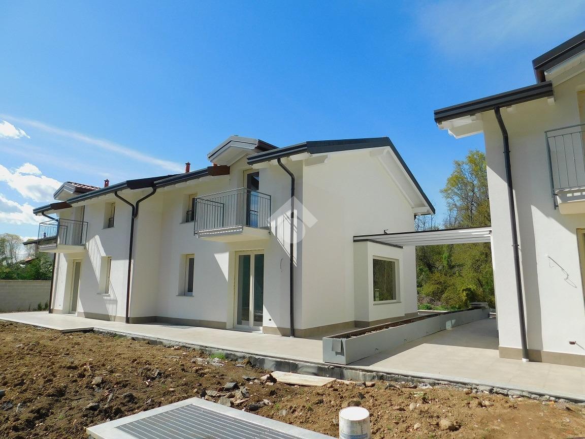 Villa in vendita a Casorate Sempione
