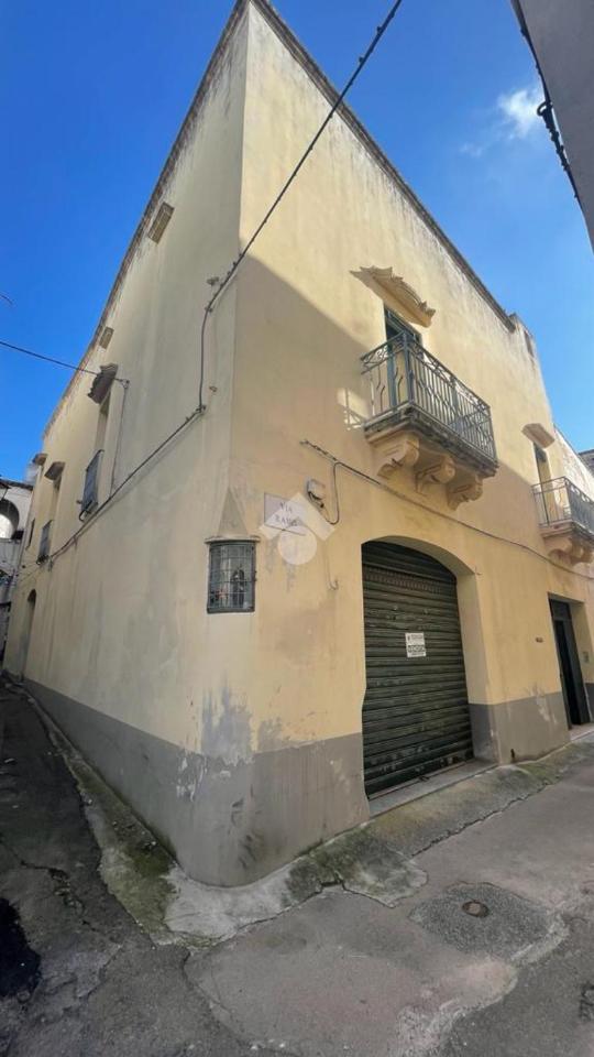 Casa indipendente in vendita a Parabita