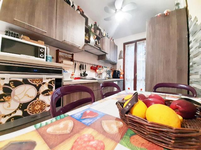 3-room flat in Via San Gerolamo 9, Turate - Photo 1