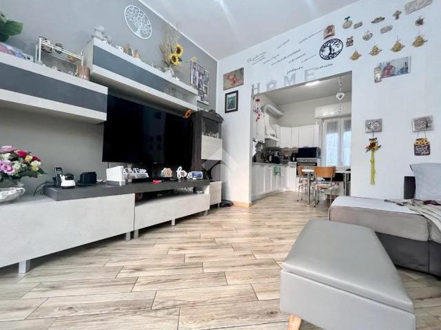 4-room flat in Via I' Maggio 22, Gerenzano - Photo 1