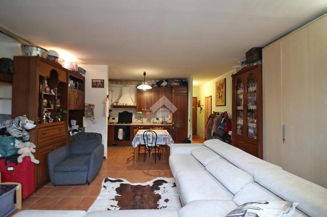 2-room flat in Via dei Mulini 58, Malnate - Photo 1