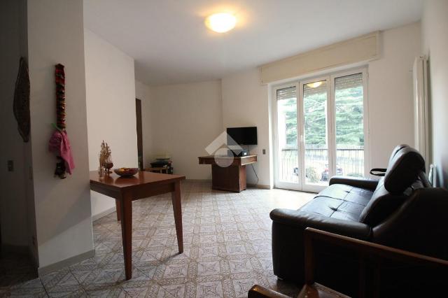 3-room flat in Via Cadorna 2, Malnate - Photo 1