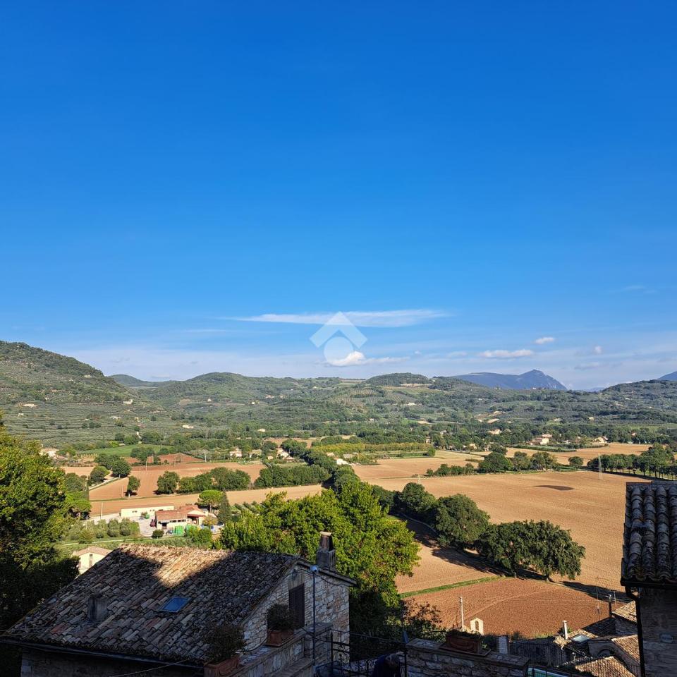 Casa indipendente in vendita a Spello