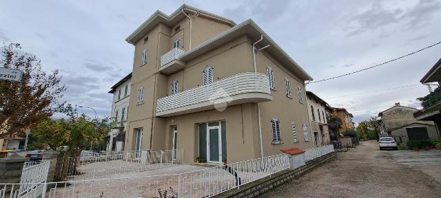 4-room flat in Via Stazione, Cannara - Photo 1