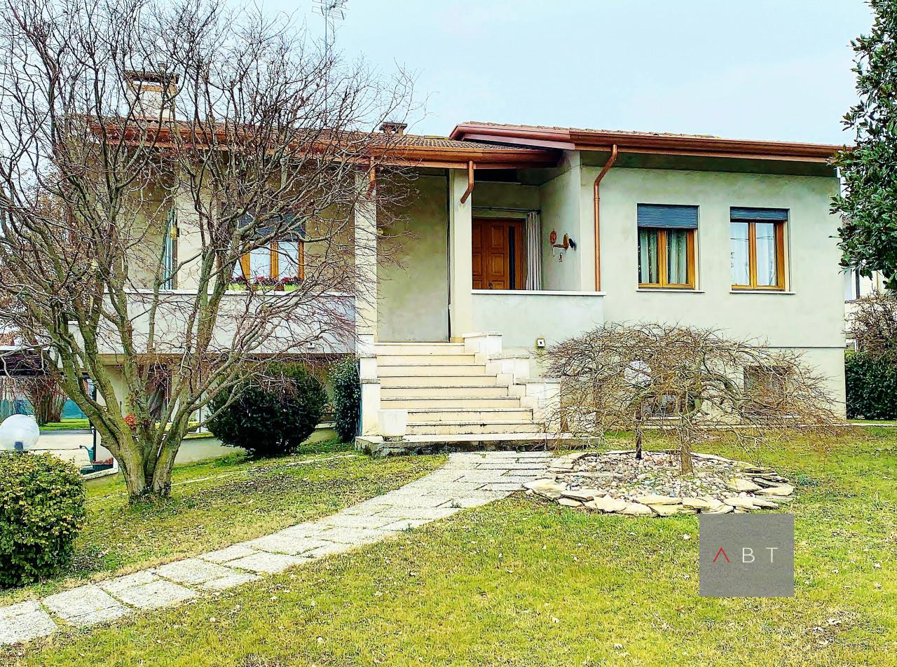 Casa indipendente in vendita a Campo San Martino