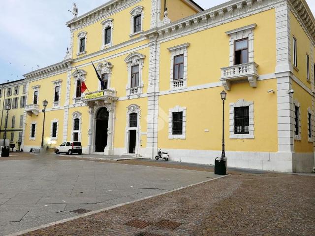 Negozio in Piazza del Mercato 12, Brescia - Foto 1