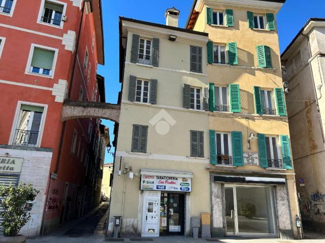 Geschäft in Via S. Faustino 35, Brescia - Foto 1