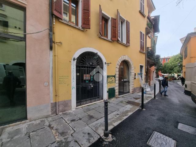 Negozio in {3}, Contrada Pozzo dell'Olmo 18 - Foto 1