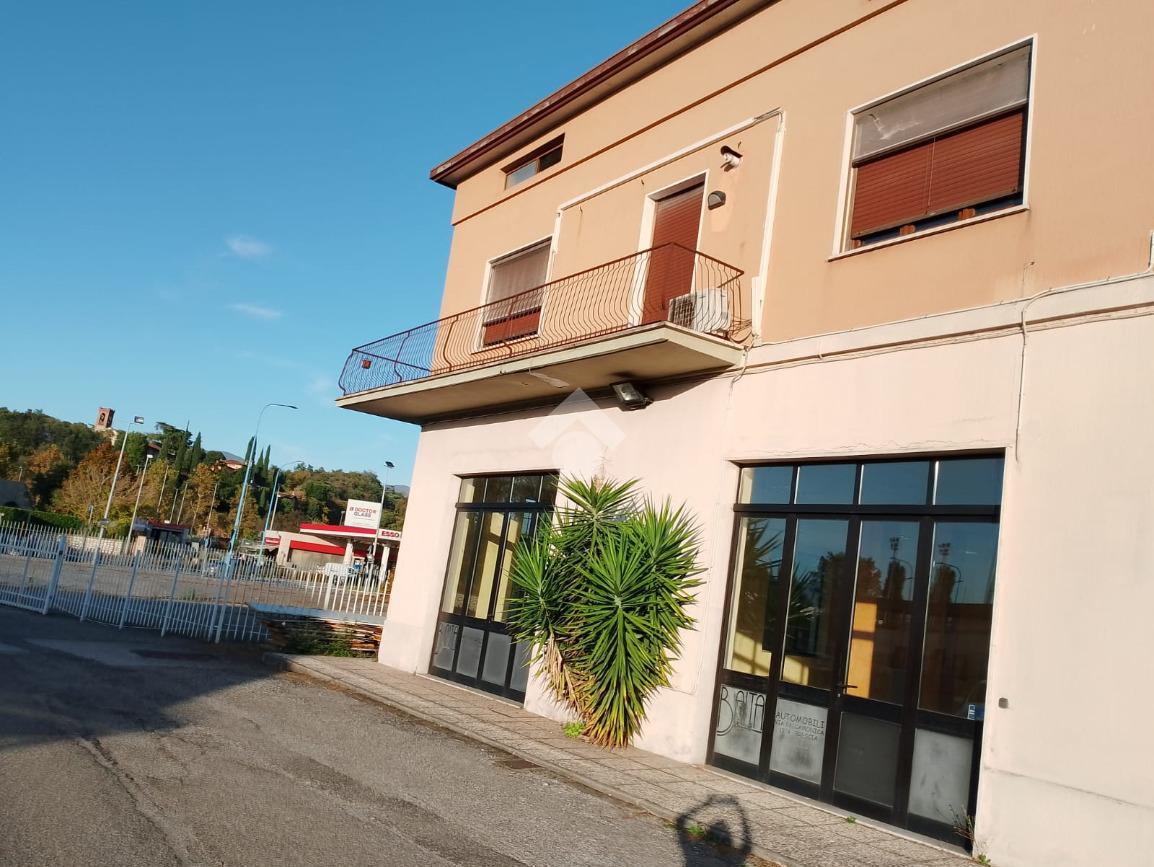 Negozio in Via Valcamonica 19, Brescia, {3} - Foto 2