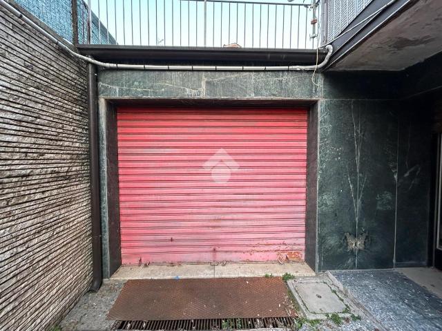 Warehouse in {3}, Viale Caduti del Lavoro 157 - Photo 1