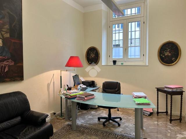 Büro in Via Fratelli Cairoli 21, Brescia - Foto 1