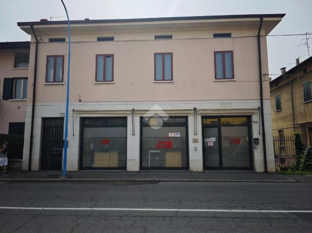 Negozio in Via Chiusure 10, Brescia - Foto 1