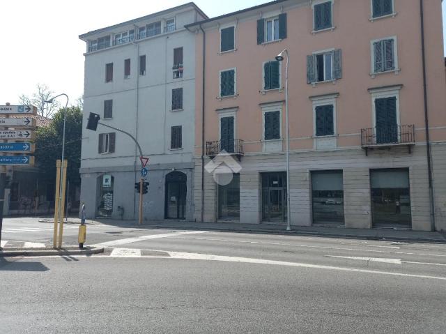 Negozio in Via Pastrengo 1, Brescia - Foto 1