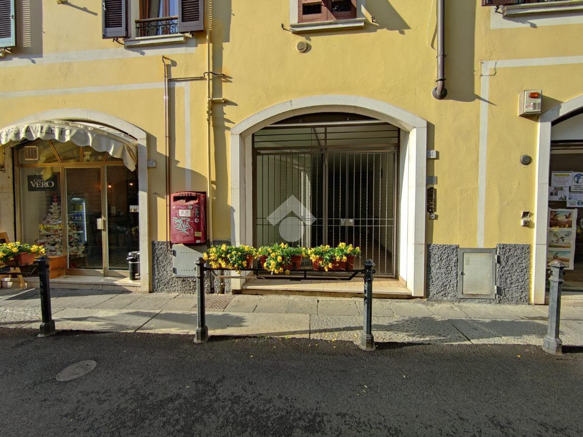 Negozio in Contrada del Cavalletto 14, Brescia, {3} - Foto 2