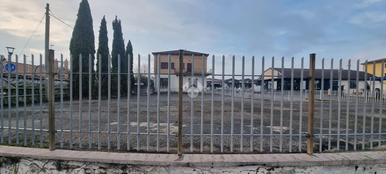 Negozio in Via Valcamonica 19, Brescia, {3} - Foto 1