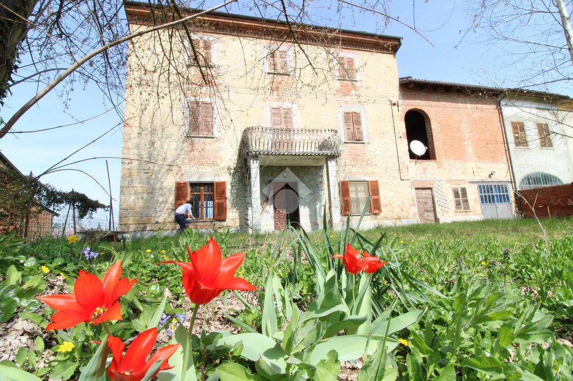 Casa indipendente in vendita a Rivalta Bormida