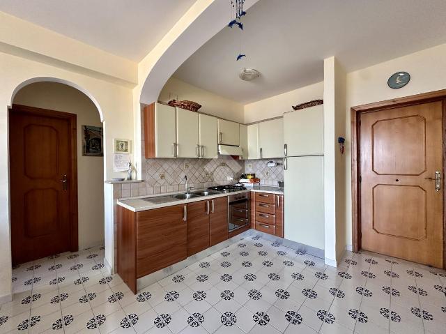 3-room flat in Via De Rivaz 27, Ischia - Photo 1