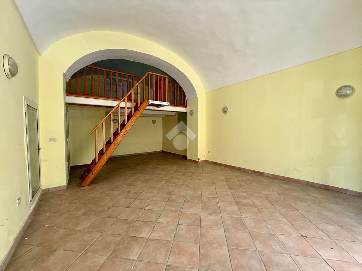 Negozio in Via Gian Battista Vico 31, Ischia, {3} - Foto 1