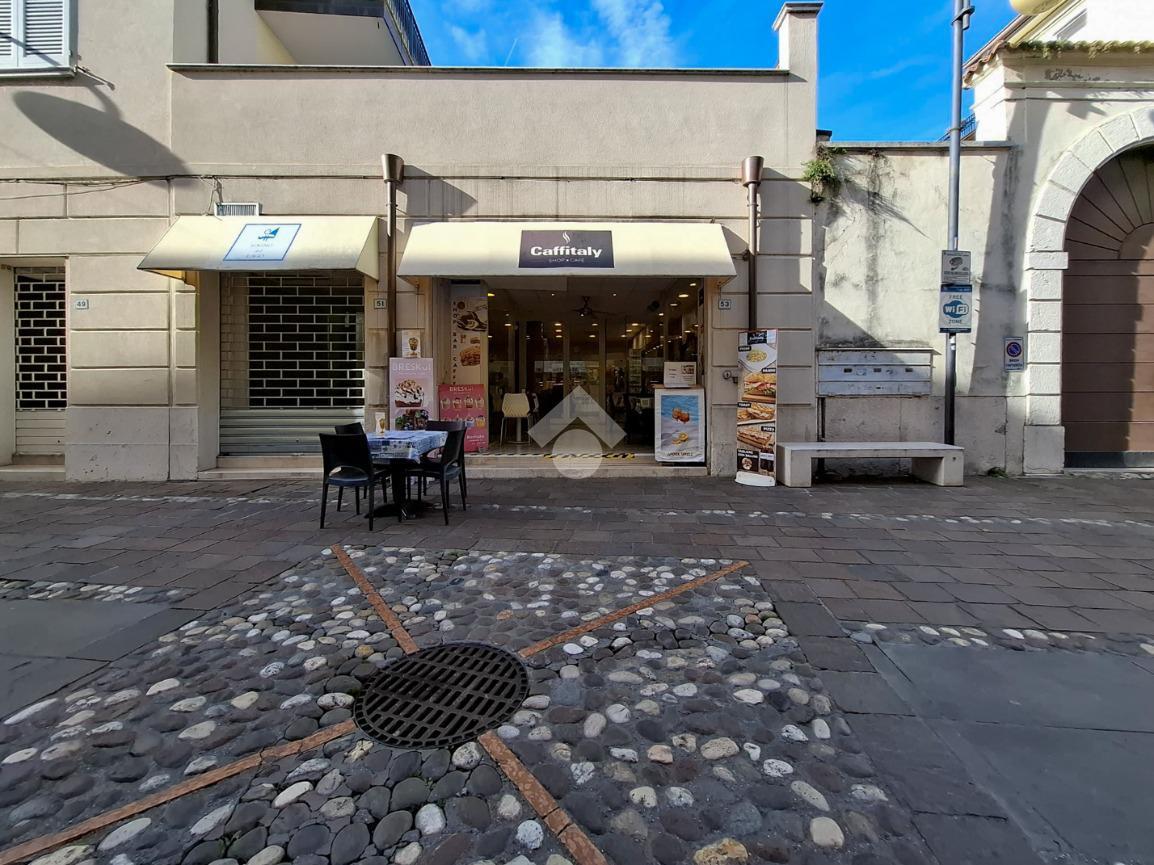 Negozio in Via Roma 53, Desenzano del Garda, {3} - Foto 1