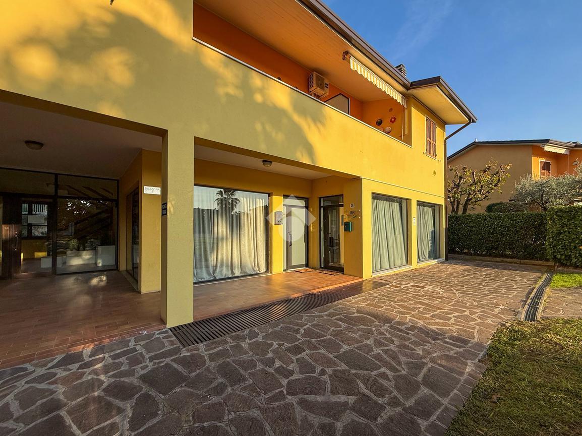 Ufficio in Via Salvo d'Acquisto 5, Sirmione, {3} - Foto 1