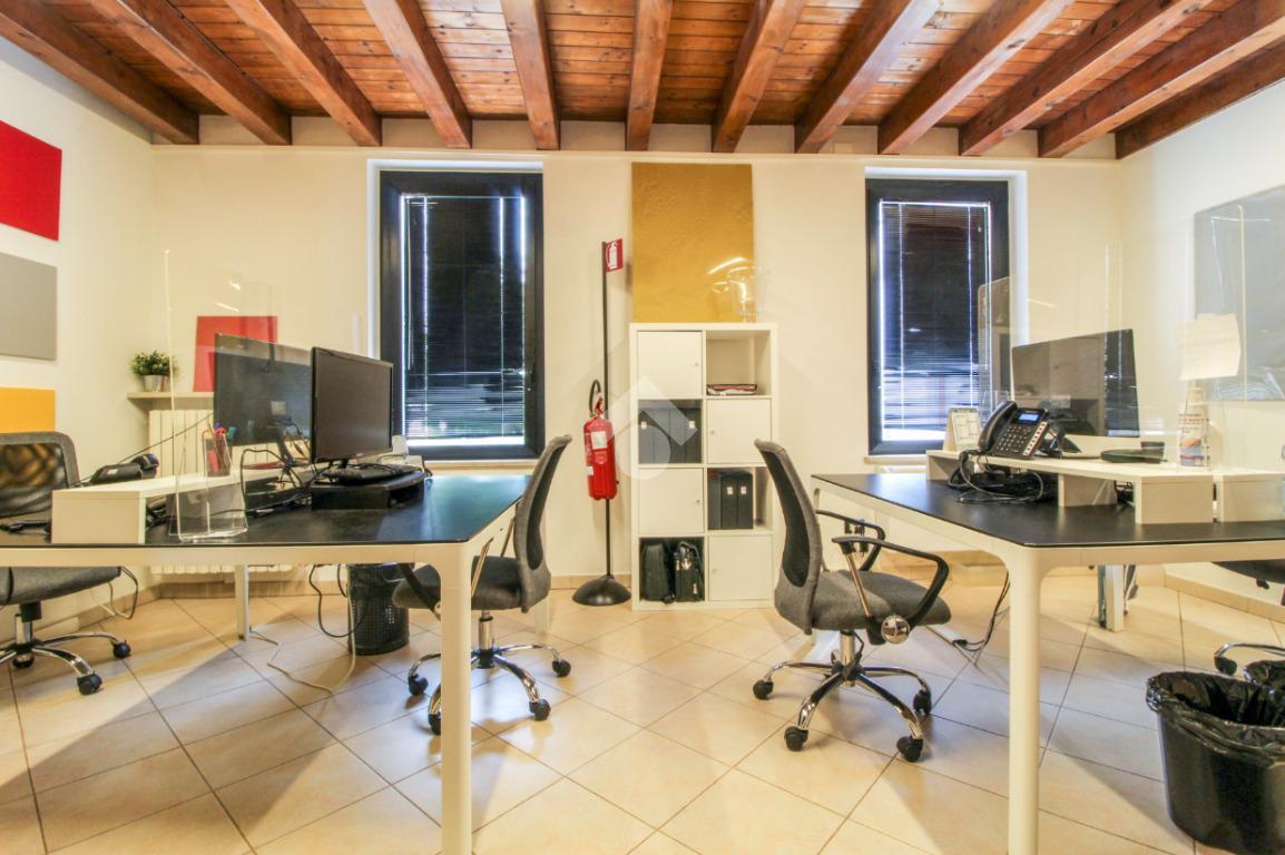 Ufficio in Via Parrocchiale, Desenzano Del Garda, {3} - Foto 2