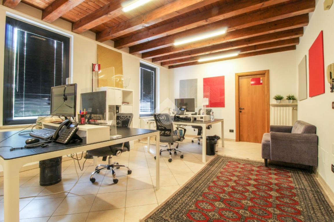 Ufficio in Via Parrocchiale, Desenzano del Garda, {3} - Foto 1