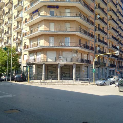 Büro in Via della Repubblica 82, Foggia - Foto 1