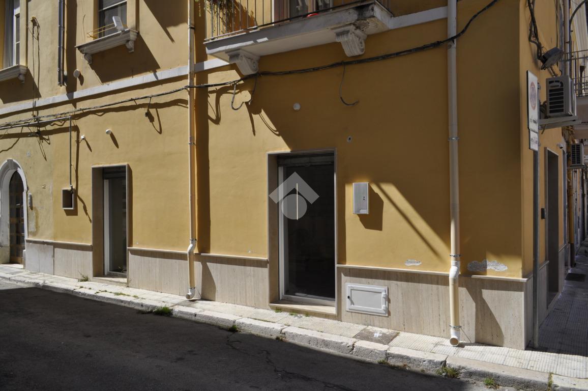 Negozio in Via Bagnante 5, Foggia, {3} - Foto 2