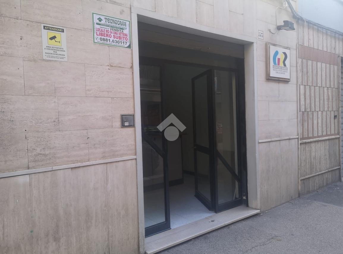 Laboratorio in Via Taranto 53, Foggia, {3} - Foto 1