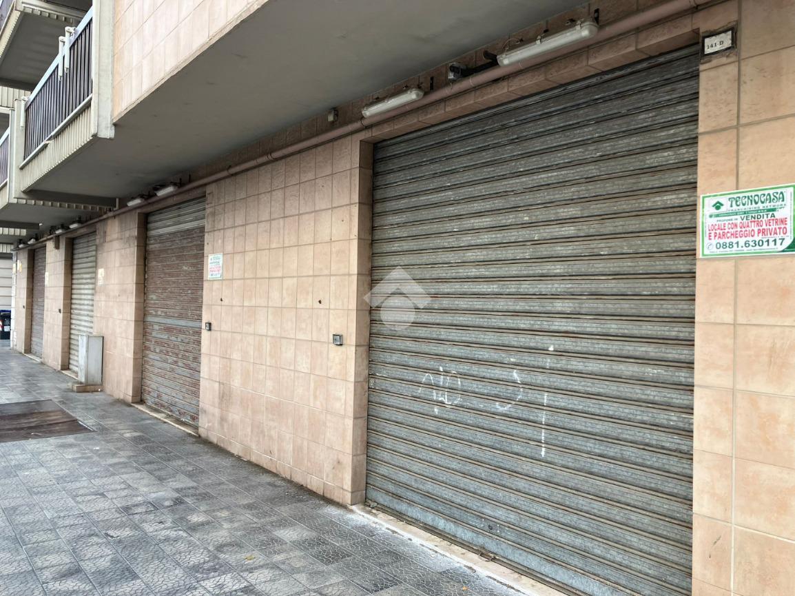 Negozio in Via Lucera 141, Foggia, {3} - Foto 2