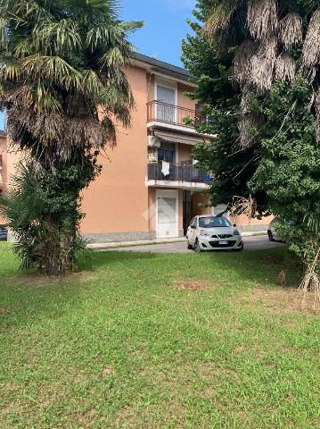 3-room flat in Via C. B. Cavour 34, Merone - Photo 1