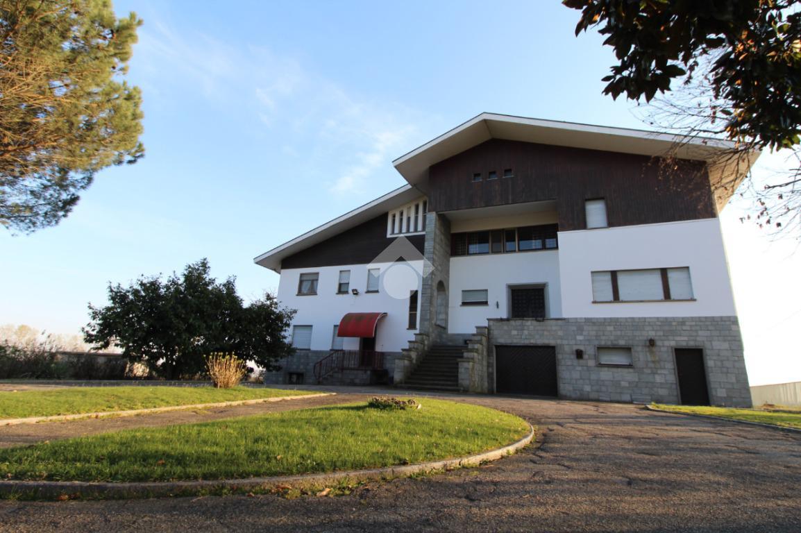 Villa in vendita a Carisio