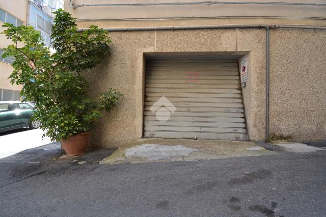 Warehouse in {3}, Viale Principe Umberto 61 - Photo 1