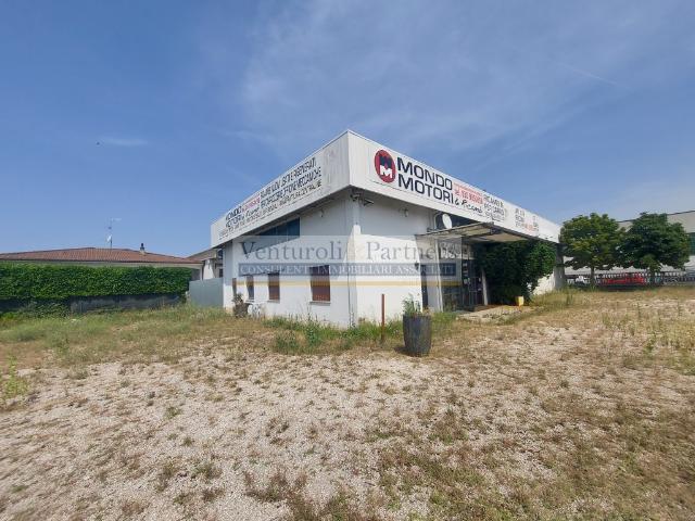 Industrial shed in Ugo Foscolo, Ghedi - Photo 1