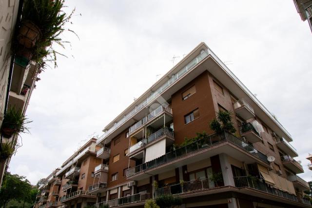 Quadrilocale in Viale Regina Margherita 69, Messina - Foto 1