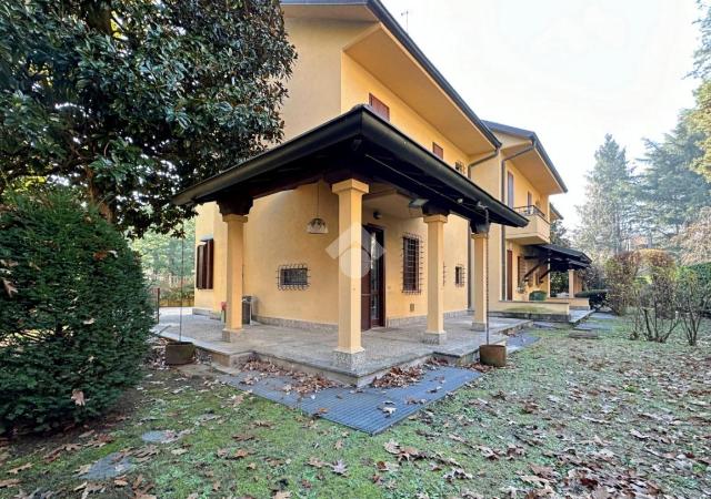 Villa in Via Corteselle 10, Carate Brianza - Foto 1