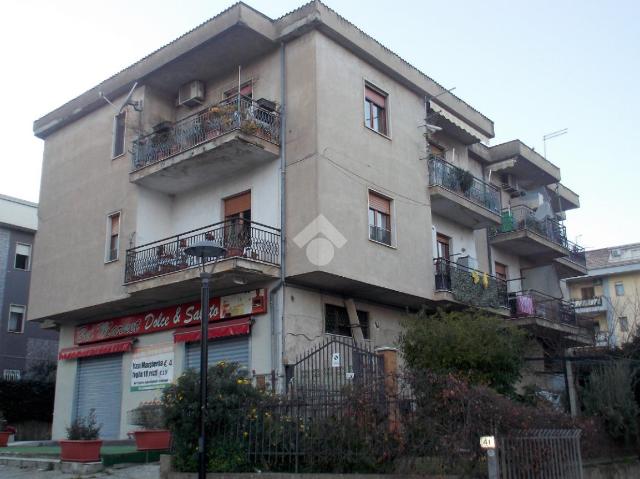 Quadrilocale in Via Giacomo Puccini 37, Castrolibero - Foto 1