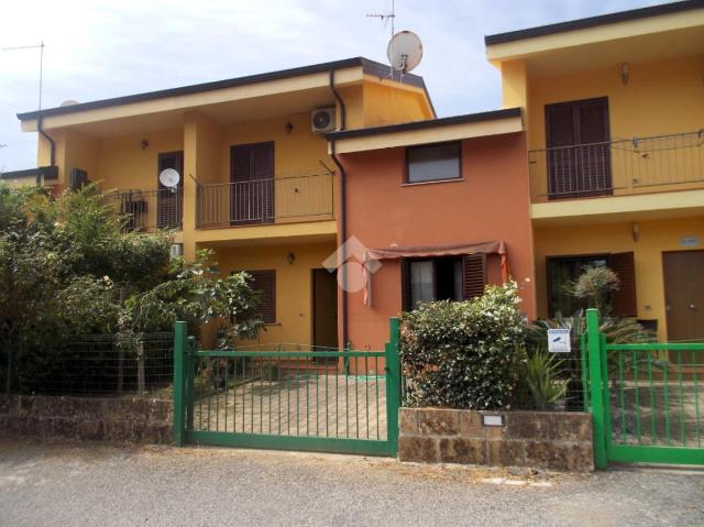 Terraced house in Via Giuseppe Mazzini 39, Marano Marchesato - Photo 1