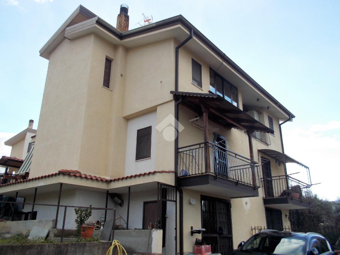 Villa in vendita a Castrolibero