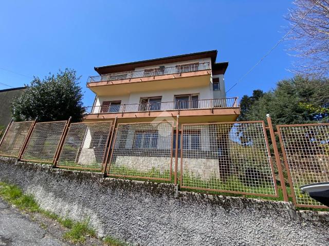 Appartamento in Via Mario Costa, Torriglia - Foto 1