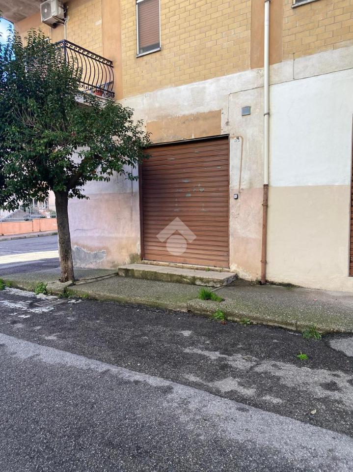 Magazzino in Via Lazio 52, Corigliano-Rossano, {3} - Foto 1