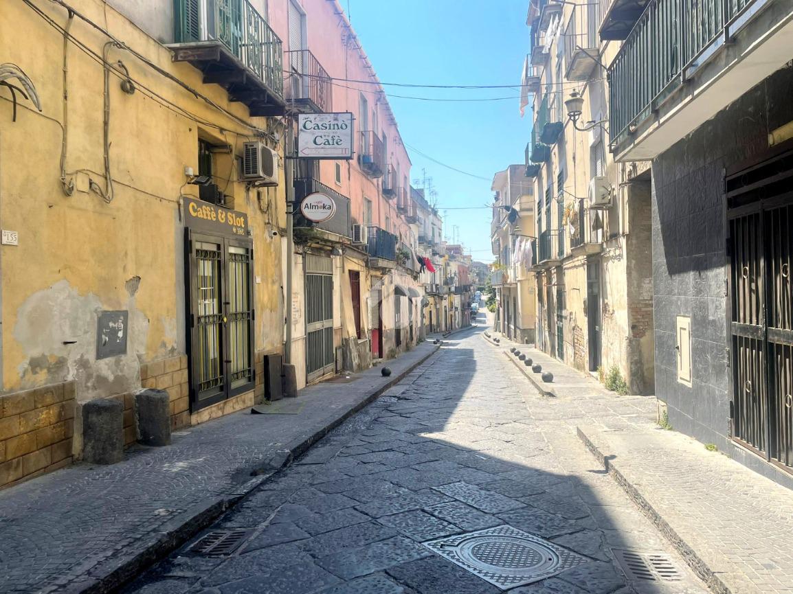 Negozio in Corso Umberto I 165, Sant'Anastasia, {3} - Foto 1