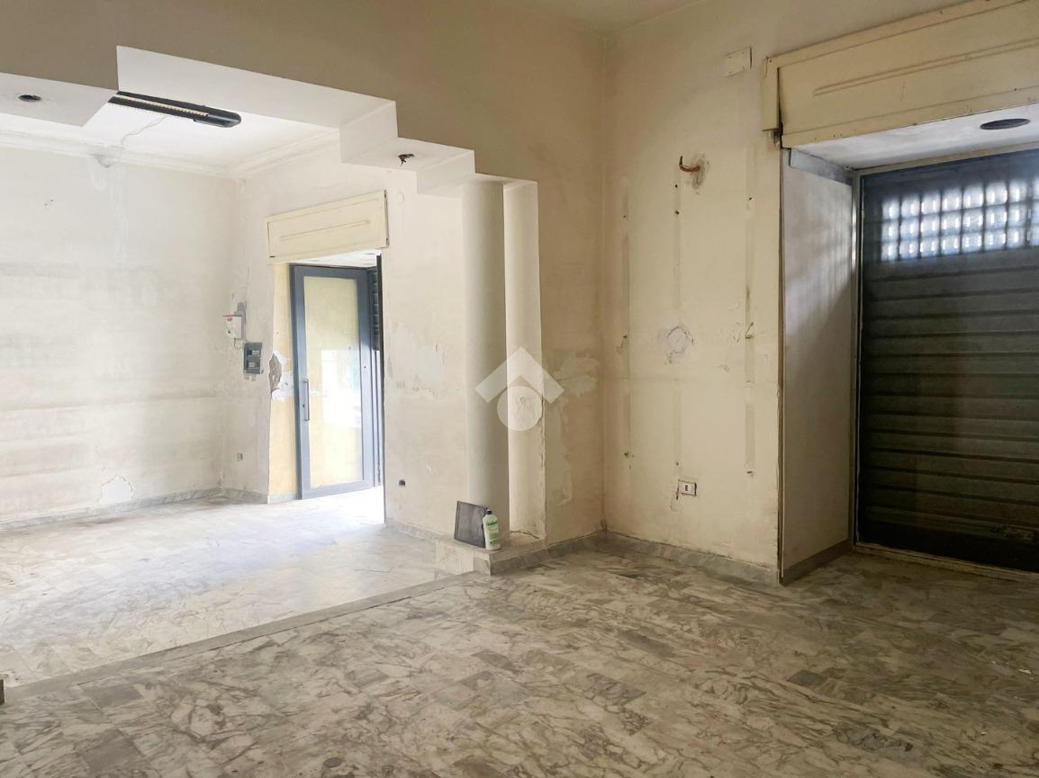 Negozio in Corso Umberto I 165, Sant'Anastasia, {3} - Foto 2
